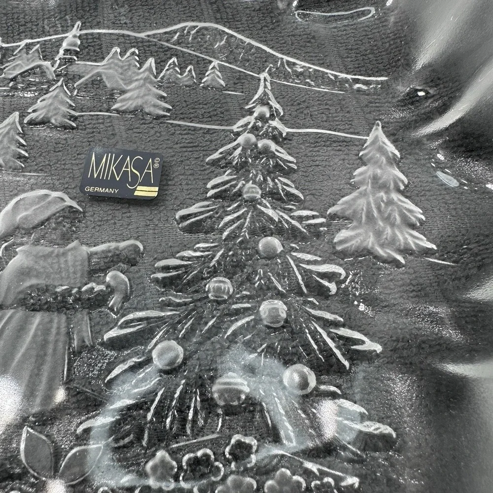 Mikasa Christmas Story Frosted Glass Bon Bon Plate 9.75